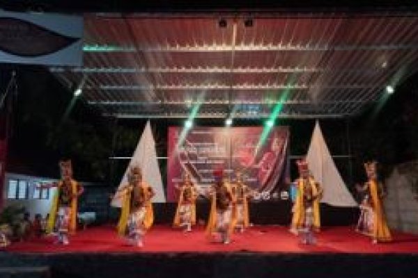 DRAMA TARI MERAS GANDRUNG BANYUWANGI