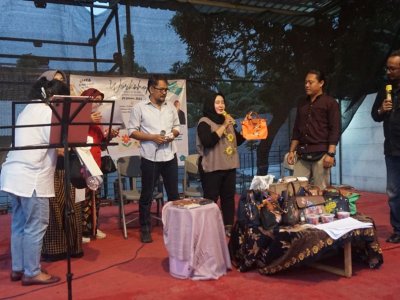Workshop Melukis di Atas Tas Kain